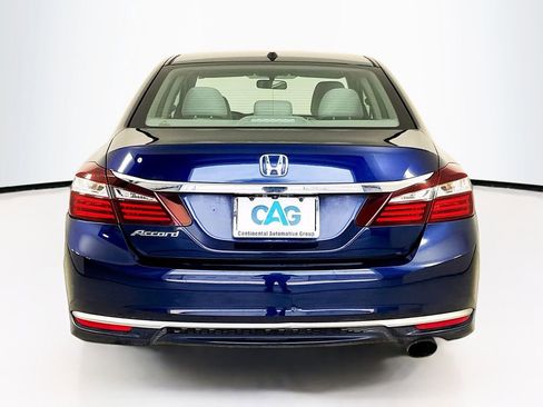 Used 2016 Honda Accord EX image 7