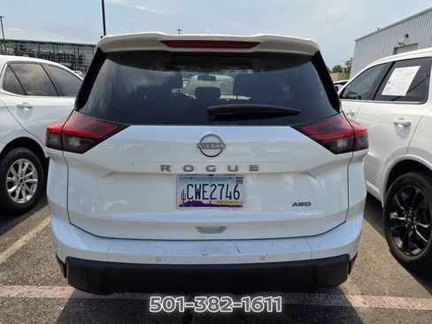 Used 2025 Nissan Rogue SV AWD/4WD image 5