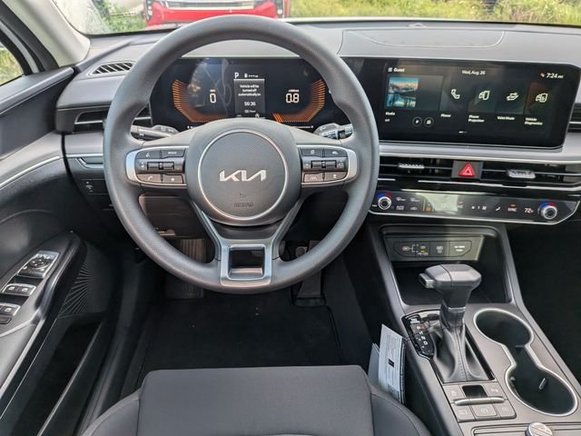 New 2026 Kia K5 LXS FWD image 17