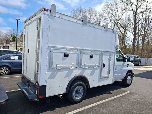 Used 2013 Ford E-350 and Econoline 350 Super Duty image 8