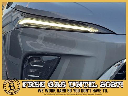 New 2026 Buick Enclave Avenir w/ Super Cruise Package FWD image 10
