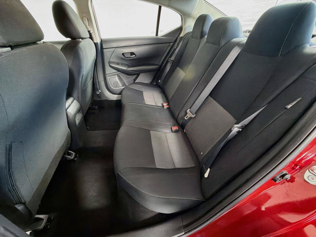 Used 2024 Nissan Sentra SV FWD image 35