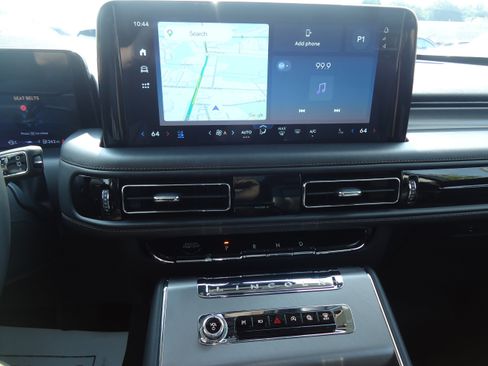 Used 2026 Lincoln Aviator AWD w/ Jet Appearance Package image 15