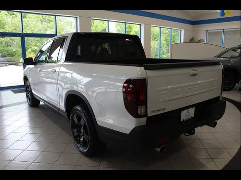 Certified 2023 Honda Ridgeline Black Edition image 7