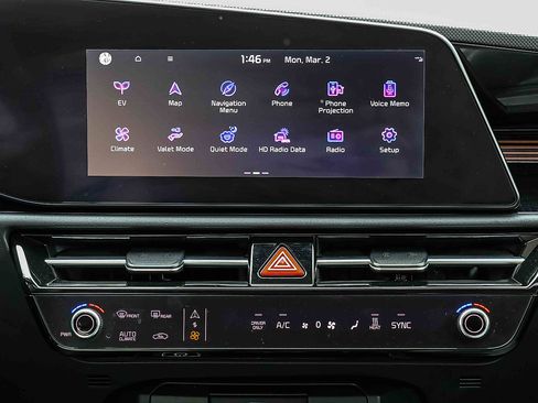 Certified 2023 Kia Niro Wave w/ Wave Preserve Package image 12