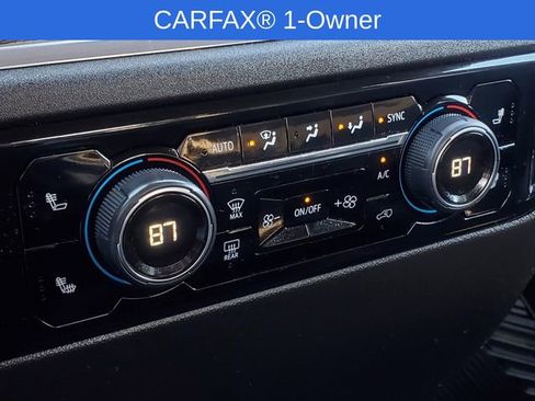 Used 2025 Chevrolet Silverado 1500 LT image 23