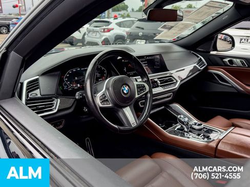 Used 2022 BMW X6 M50i w/ Premium Package AWD/4WD image 12