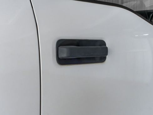 Used 2021 Ford F550 4x4 Crew Cab Super Duty w/ Power Equipment Group image 39