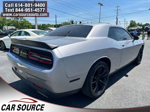 Used 2016 Dodge Challenger SXT w/ Blacktop Package RWD image 6