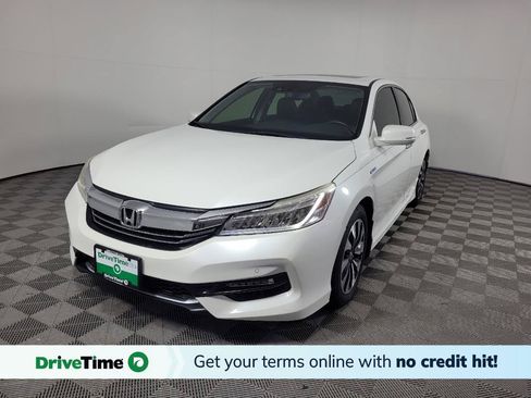 Used 2017 Honda Accord Touring image 1