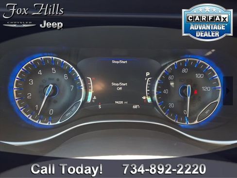 Used 2020 Chrysler Pacifica Limited w/ Tire & Wheel Group image 19