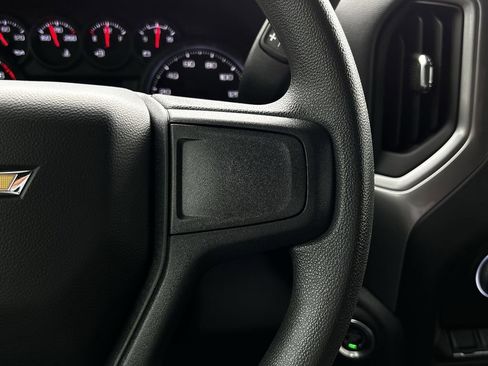 Used 2024 Chevrolet Silverado 1500 Custom image 16