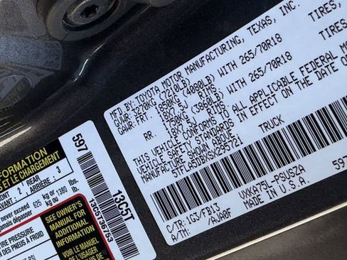 Certified 2025 Toyota Tundra SR5 AWD/4WD image 27