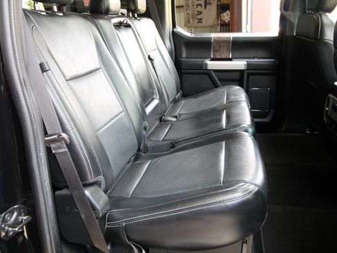 Used 2019 Ford F250 Lariat w/ Lariat Ultimate Package AWD/4WD image 46