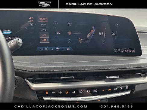 Used 2025 Cadillac XT4 Premium Luxury FWD image 12