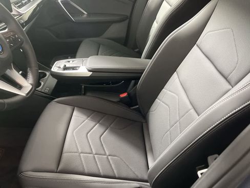 Certified 2023 BMW X1 xDrive28i w/ Convenience Package image 9