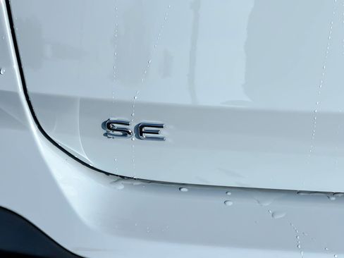 New 2026 Volkswagen Taos SE AWD/4WD image 25