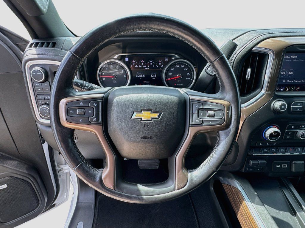 Used 2022 Chevrolet Silverado 1500 High Country AWD/4WD image 11