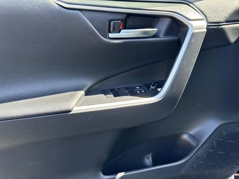Used 2021 Toyota RAV4 XSE image 19