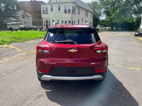 Used 2023 Chevrolet TrailBlazer LT FWD image 4