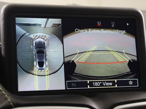 Used 2019 Aston Martin V8 Vantage Coupe RWD image 11