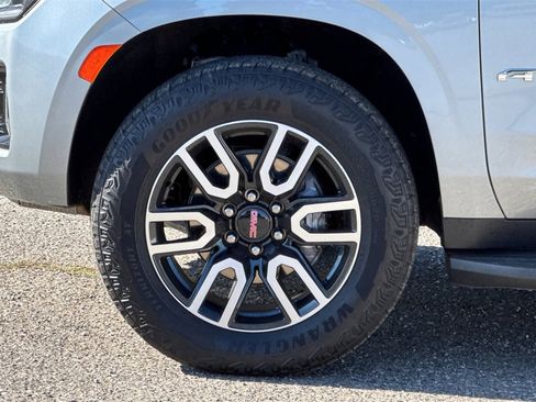 Certified 2024 GMC Yukon XL AT4 image 35