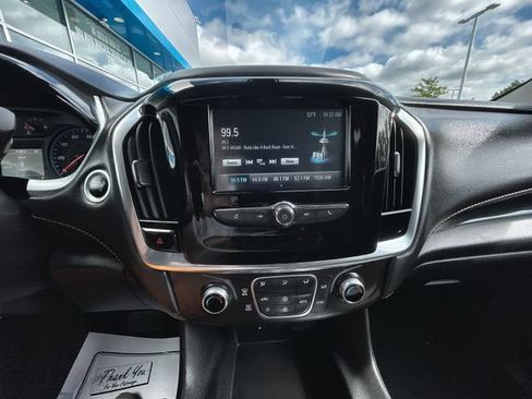 Used 2019 Chevrolet Traverse LS FWD image 13