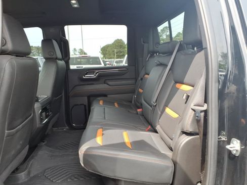 Used 2024 GMC Sierra 2500 AT4 w/ AT4 Premium Plus Package AWD/4WD image 23