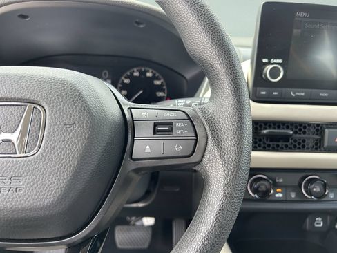 Used 2025 Honda HR-V LX image 30