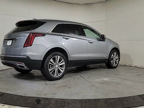 Certified 2025 Cadillac XT5 Premium Luxury image 7