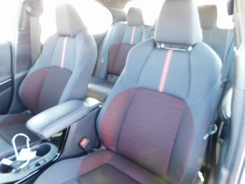 Used 2024 Toyota Corolla SE image 14