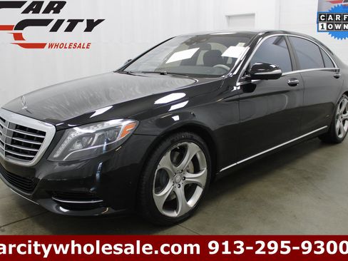 Used 2015 Mercedes-Benz S 550 4MATIC Sedan image 1