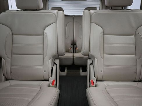 Used 2020 GMC Acadia Denali w/ Trailering Package image 40