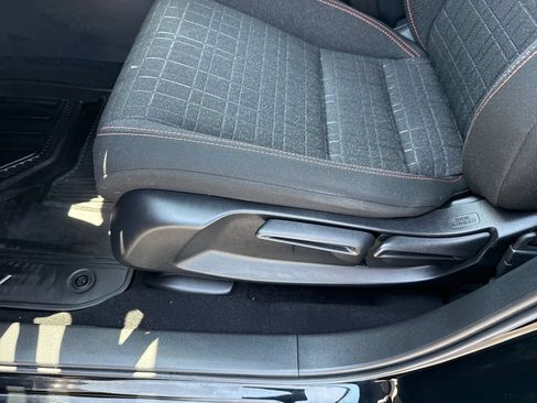 Certified 2024 Honda HR-V Sport image 11