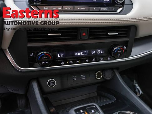 Used 2023 Nissan Rogue SV w/ SV Premium B Package AWD/4WD image 20