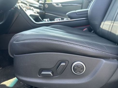 Used 2025 Genesis GV80 2.5T Standard AWD/4WD image 17