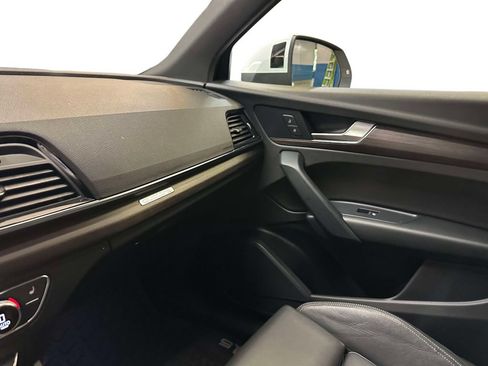 Used 2023 Audi Q5 2.0T Premium w/ Convenience Package AWD/4WD image 35