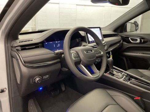 New 2026 Jeep Compass Limited image 14