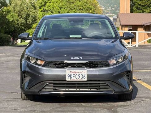 Used 2024 Kia Forte LXS w/ LXS Technology Package FWD image 2