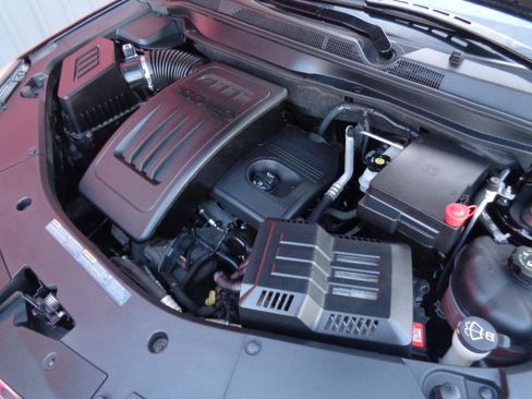 Used 2010 Chevrolet Equinox LT w/ Vehicle Interface Package FWD image 3