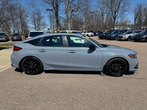 Used 2022 Honda Civic Sport image 8
