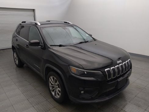 Used 2019 Jeep Cherokee Latitude Plus FWD image 13