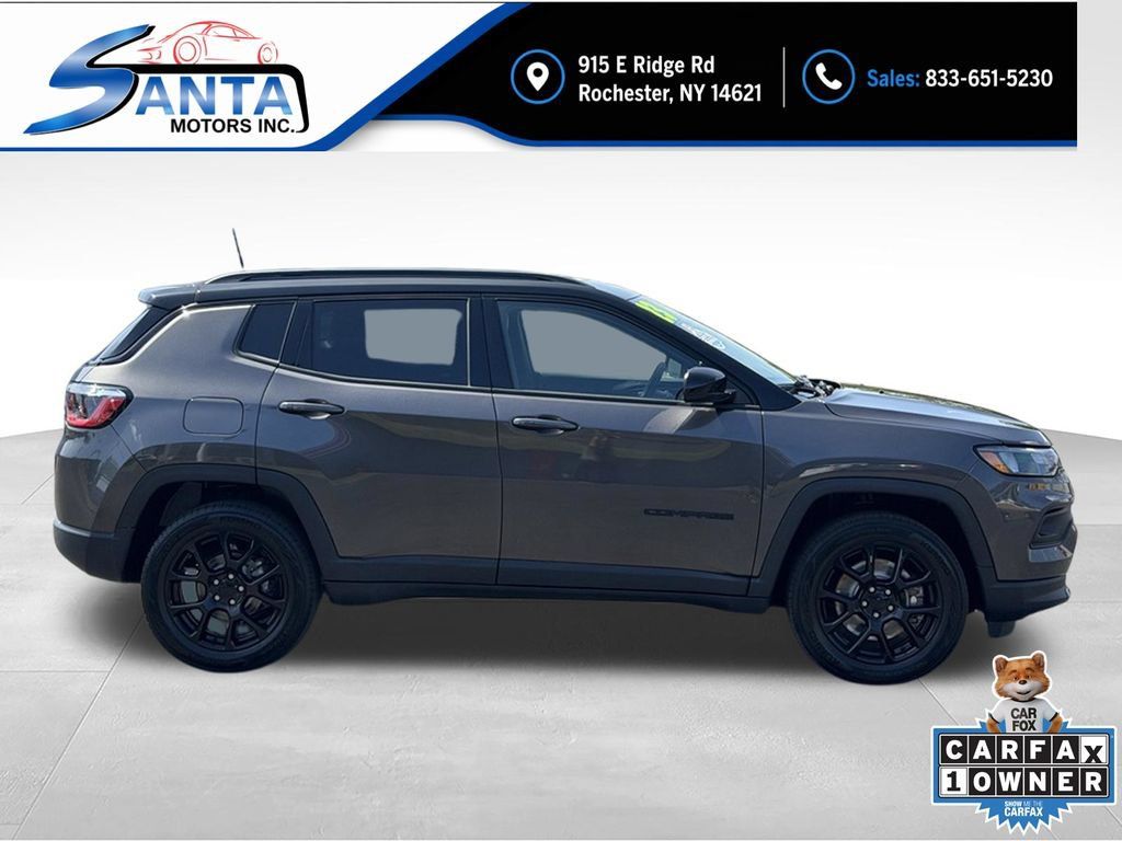 Used 2023 Jeep Compass Latitude w/ Convenience Group AWD/4WD image 4
