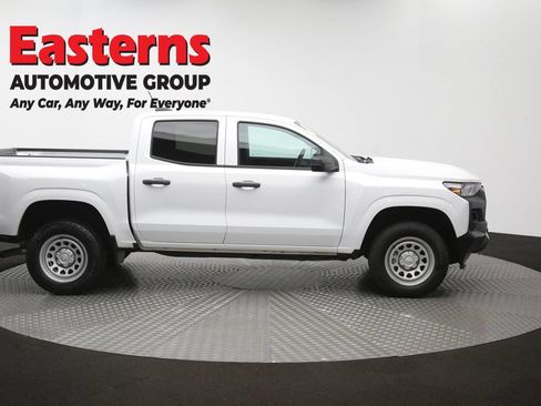 Used 2023 Chevrolet Colorado W/T RWD image 43