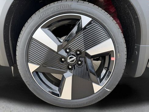 New 2026 Nissan Kicks SR w/ SR Premium Package image 30