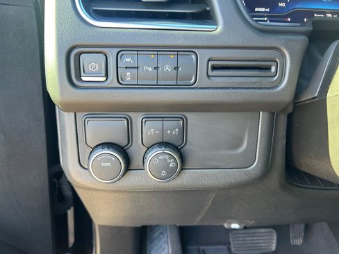 Used 2023 Chevrolet Tahoe Premier image 29