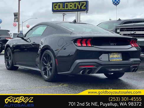 Used 2025 Ford Mustang GT Premium image 6