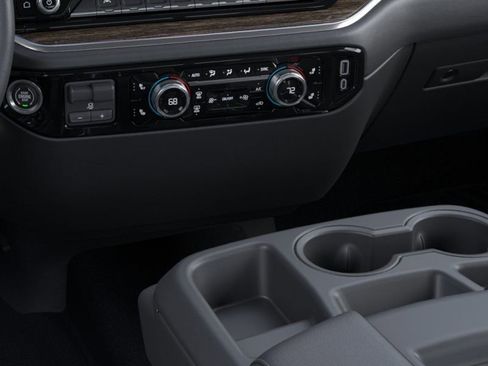 New 2026 GMC Sierra 1500 SLE w/ X31 Off-Road Package AWD/4WD image 23