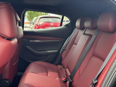 New 2026 MAZDA MAZDA3 Hatchback w/Premium Plus Pkg image 24