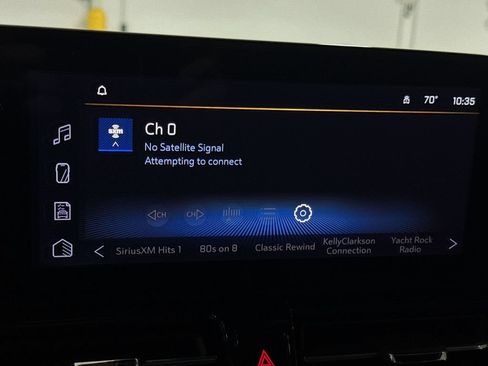Used 2025 Chevrolet TrailBlazer ACTIV w/ Convenience Package AWD/4WD image 14